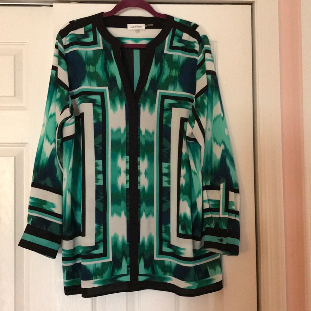 Long sleeved CalvinKlein top